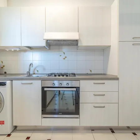 アパート Europa 73