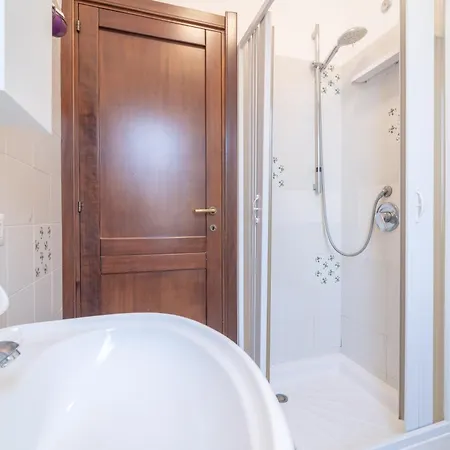 Lägenhet Europa 73 *